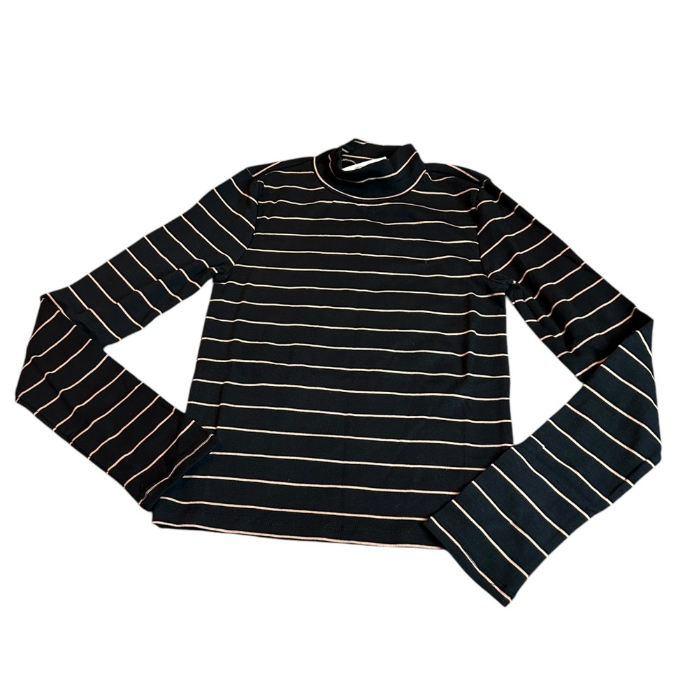 GAP black and brown striped long sleeve top